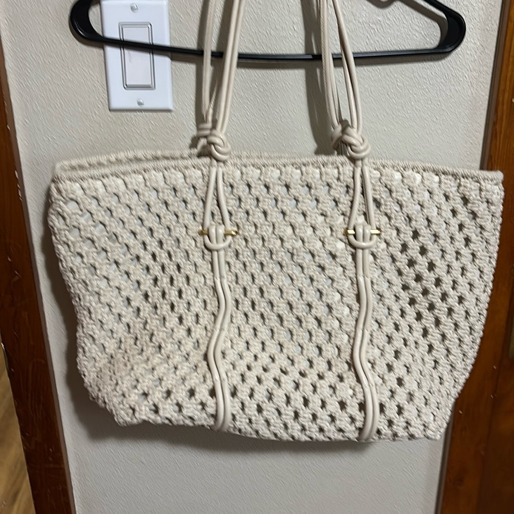 NWOT Vince Camuto shoulder bag